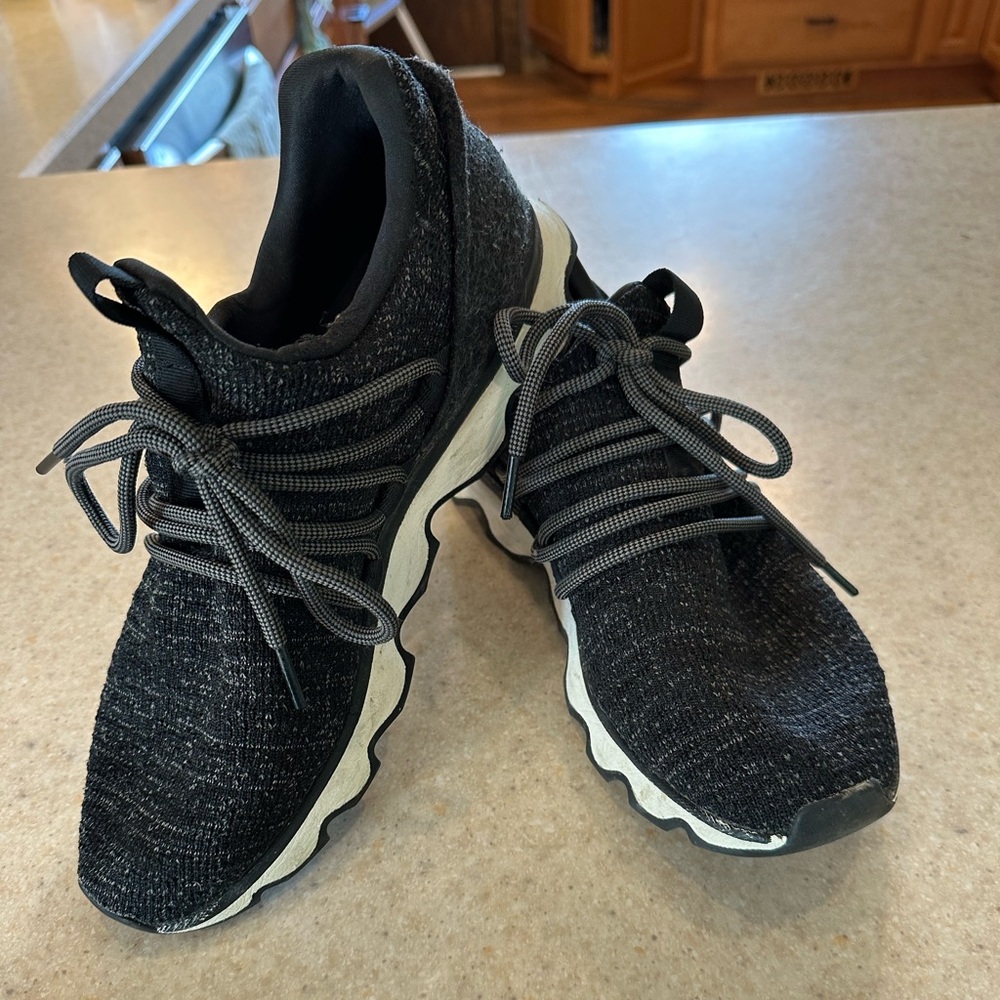 Sorel Sneakers - 10